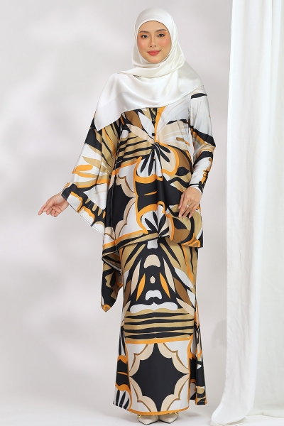 BWFW, "Hajj" series - Lateefa